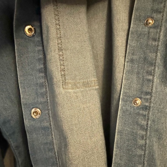 Tribal Jeans Women’s XL Cropped Jean Jacket w Stretch & Snap Button Closure - Picture 8 of 9